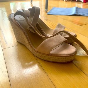 Banana Republic Wedges (nude/tan) size 9